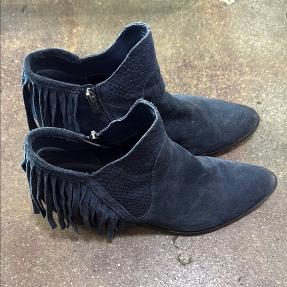 Reba fringe Ankle Boots with Side Zipper - Picture 2 of 5
